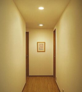 注文住宅の廊下の照明