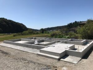 土岐市で建物の底一面を丈夫な基礎で造るならワダハウジング