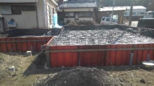 土岐市で建物の底一面を丈夫な基礎で造るならワダハウジング