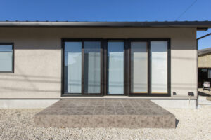 土岐市でウッドデッキ交換のリフォームならワダハウジング