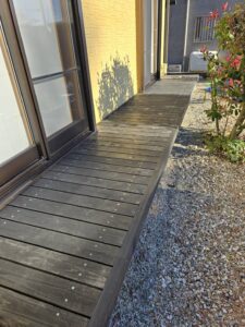 土岐市でウッドデッキ交換のリフォームならワダハウジング