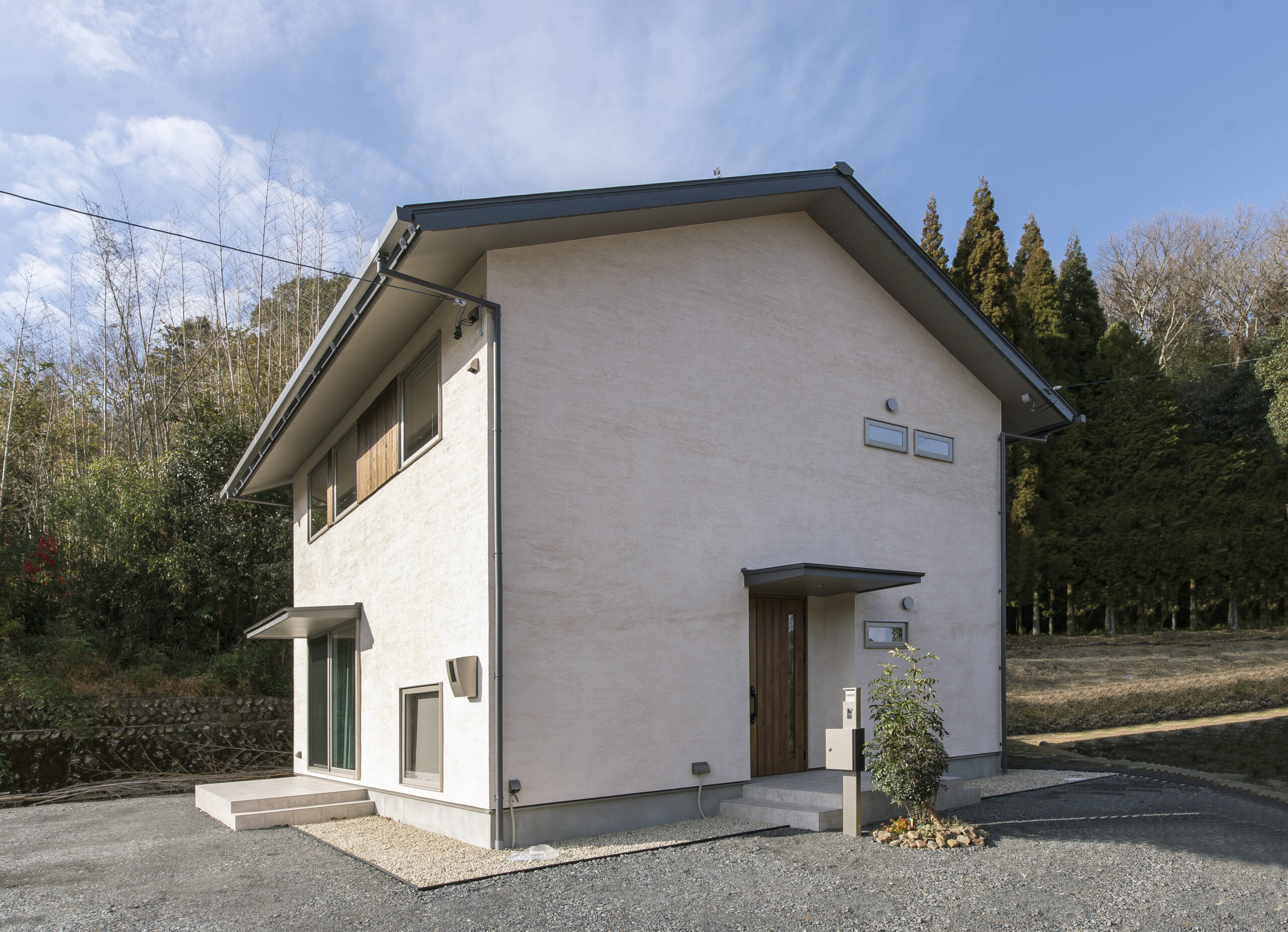 【瑞浪市】3LDK+畳コーナー+書斎+ファミリークロークの二階建ての写真2