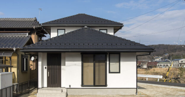 【土岐市】3LDK+畳コーナー+書斎のある二階建て