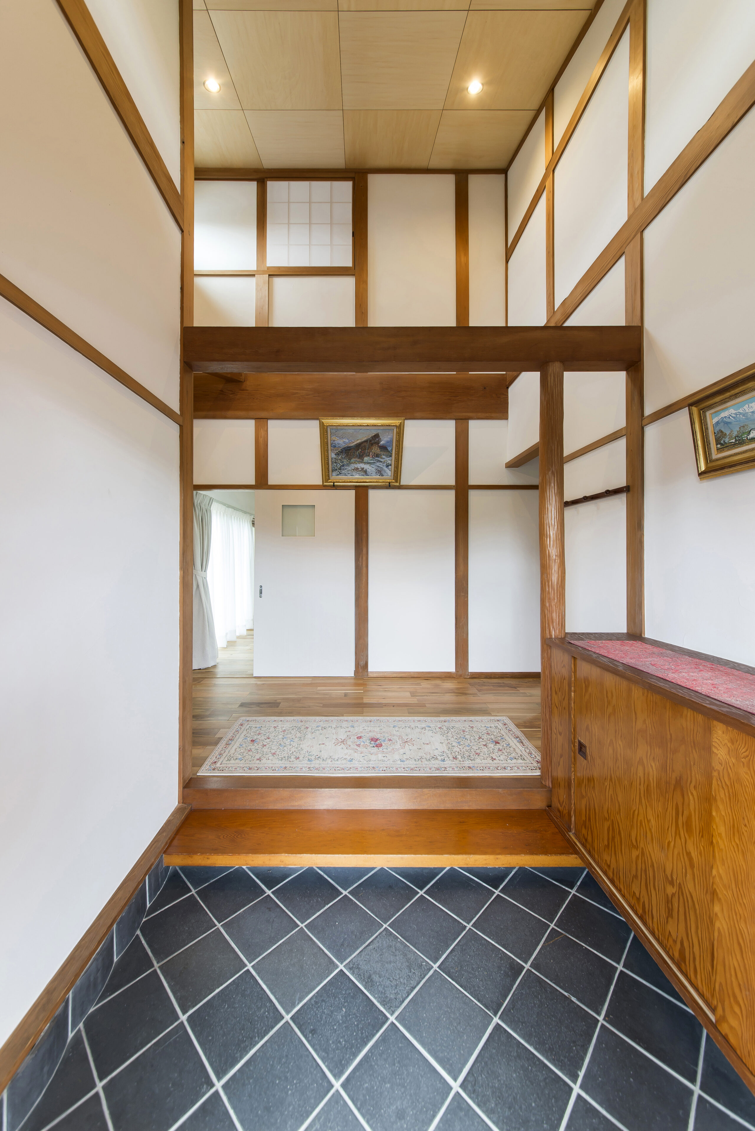 【土岐市：リノベーション】4LDK+ランドリールームの2階建て住宅の写真4