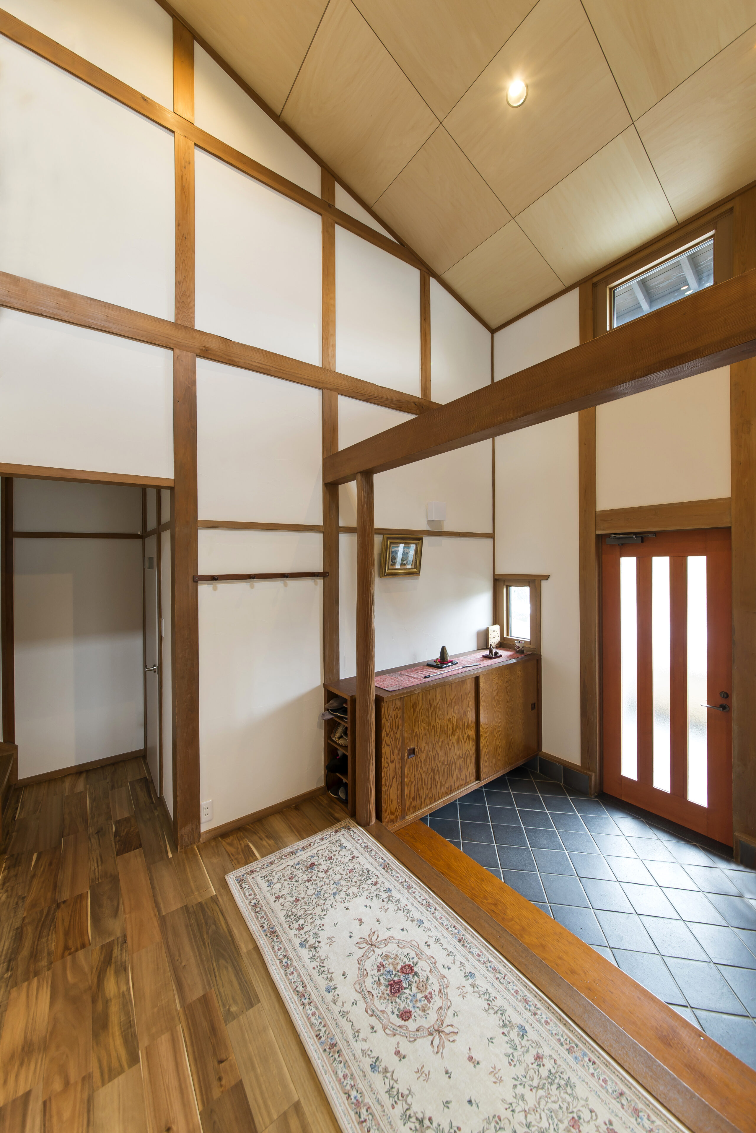 【土岐市：リノベーション】4LDK+ランドリールームの2階建て住宅の写真5
