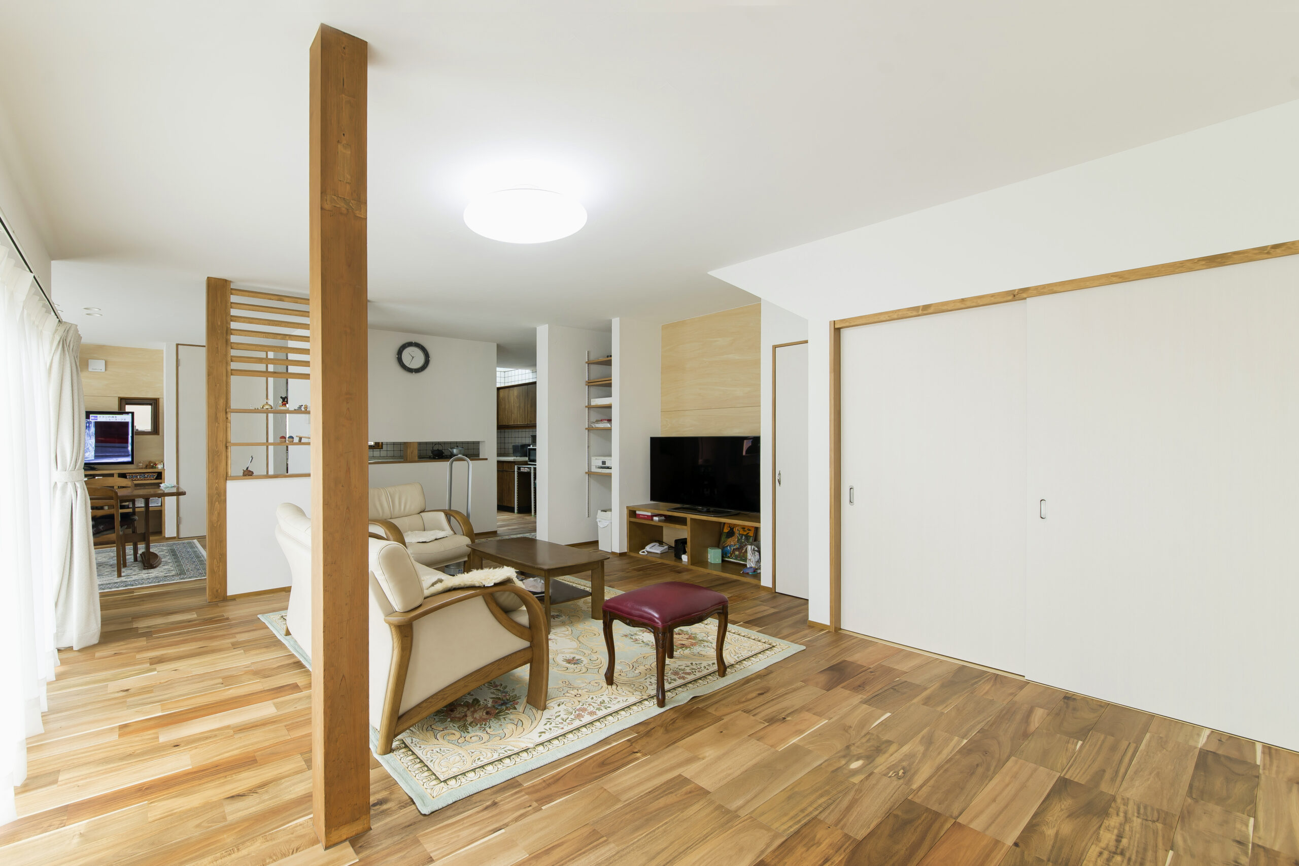 【土岐市：リノベーション】4LDK+ランドリールームの2階建て住宅の写真7