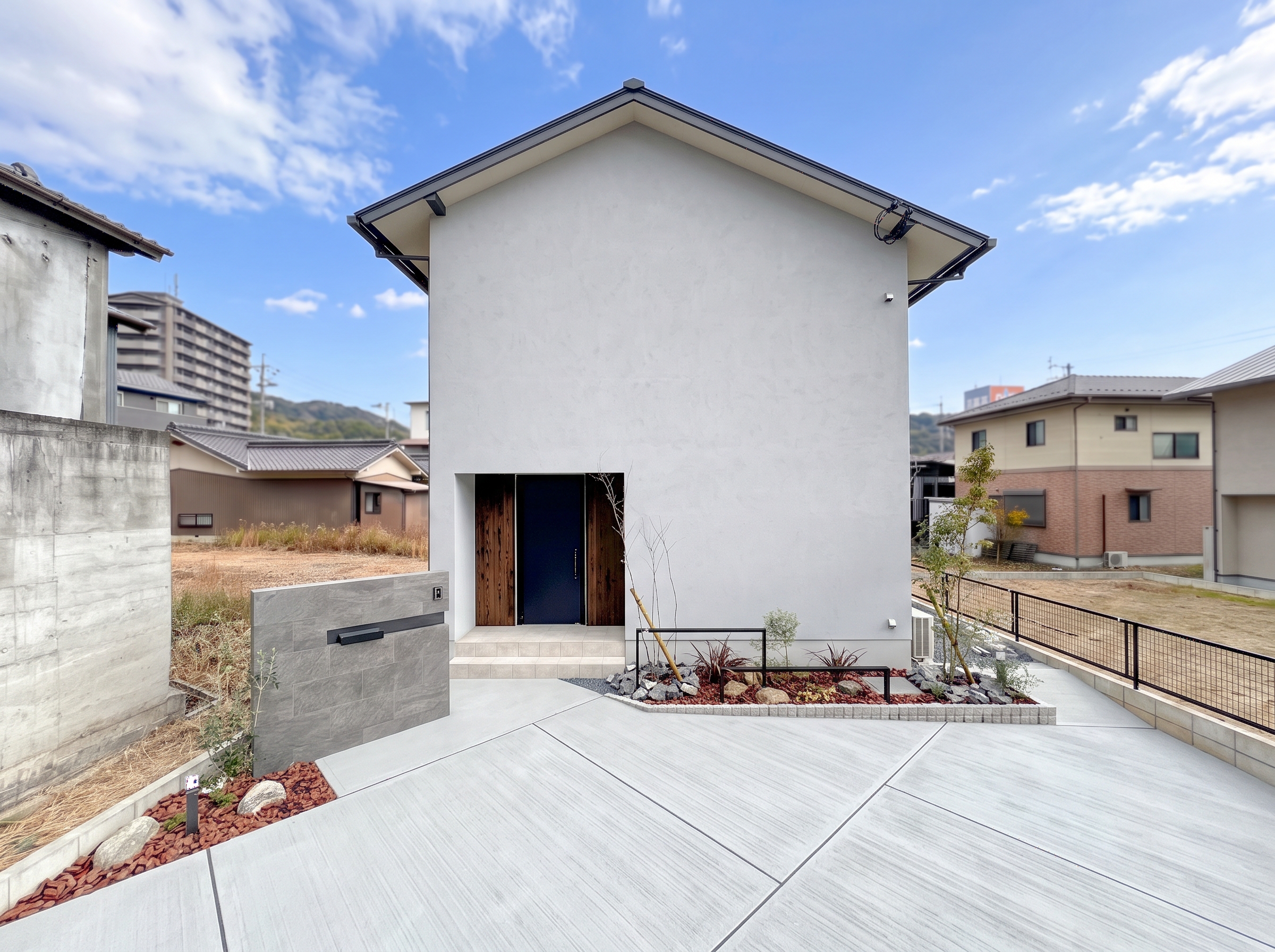 【土岐市】3LDK+吹抜のある二階建ての写真1